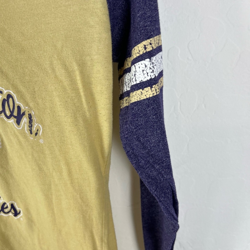 University of Washington Long Sleeve Shirt Small Purple & Gold - Picture 4 of 7